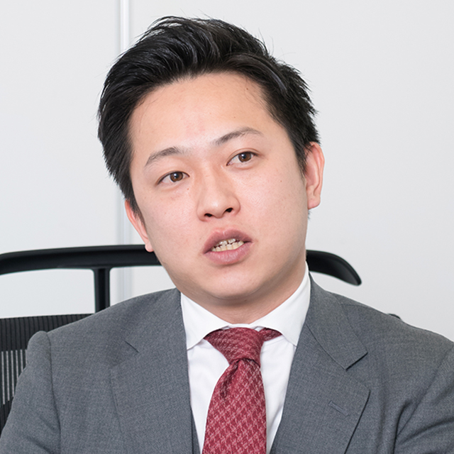 仕事にも趣味にもご多忙な方です。